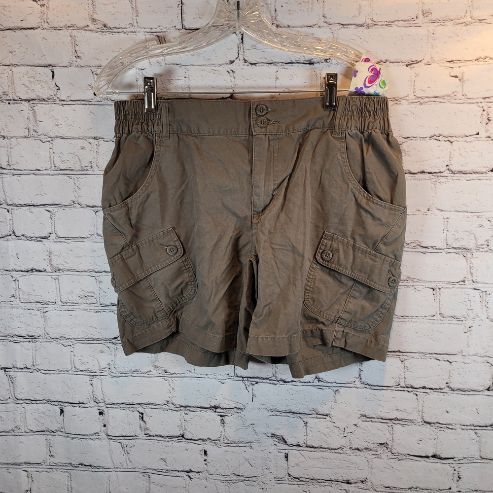 COLUMBIA WOMEN OLIVE COLOR CARGO HIKING 100% NYLON SHORTS SIZE M (6)